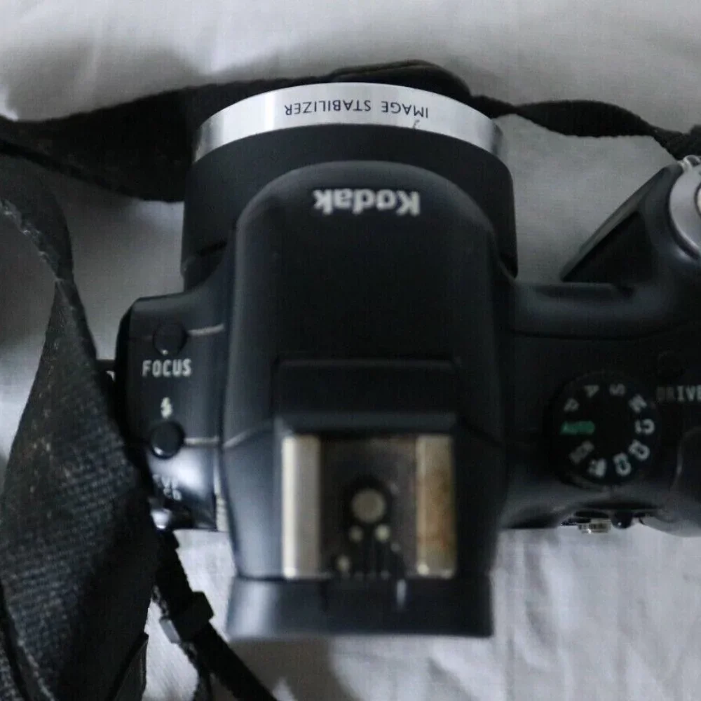 Kodak EasyShare P850 5.1MP Digital Camera - tested with battery only.